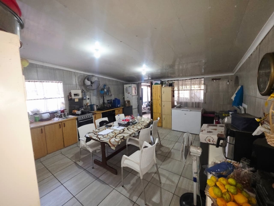 4 Bedroom Property for Sale in Oos Einde North West